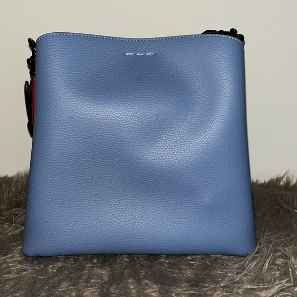 Coach Willow Bucket Bag - Picture 3 of 11